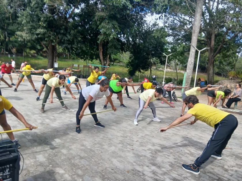 Prefeitura de Eunápolis promoveu, no sábado (26), manhã de cuidado, saúde e bem-estar no Parque Gravatá pelo Setembro Amarelo